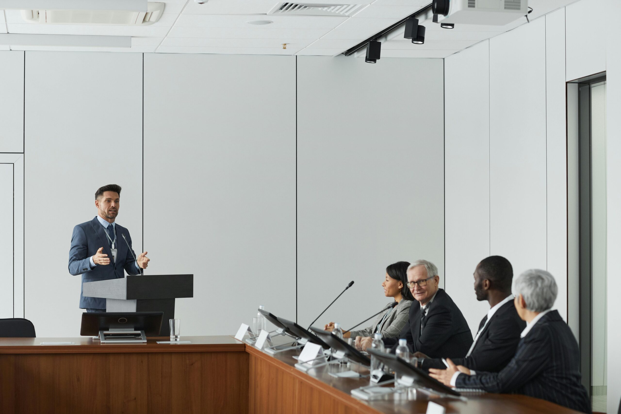 What Is the Role of Expert Witness in a Trial? Expert Insights for Legal Cases